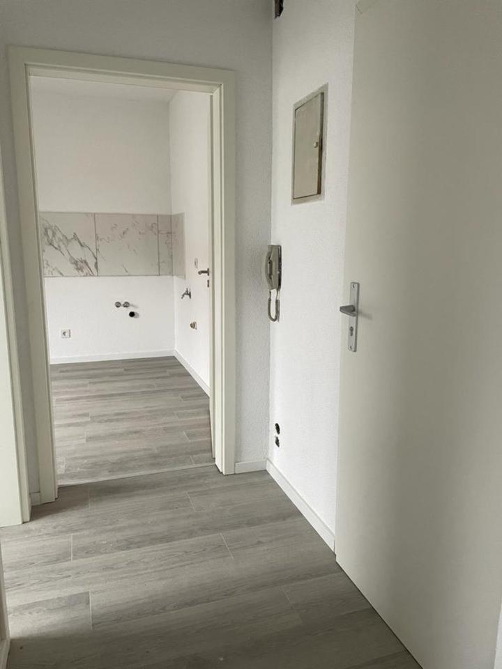 Thumbnail-Von Privat: Helle 1-ZimmerKücheBad Wohnung in Hanweiler