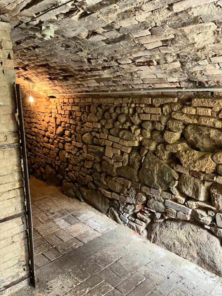 Thumbnail-Einzigartiger Naturstein-Gewölbekeller (ca. 16m²) Erdkeller