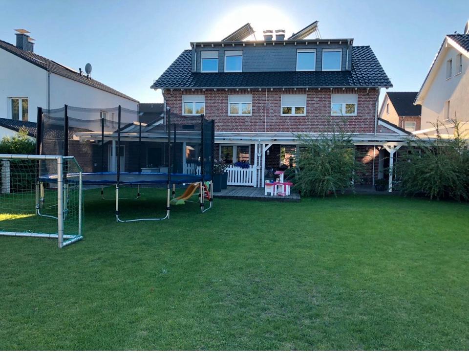 Thumbnail-Doppelhaushälfte massive Bauweise KfW 55