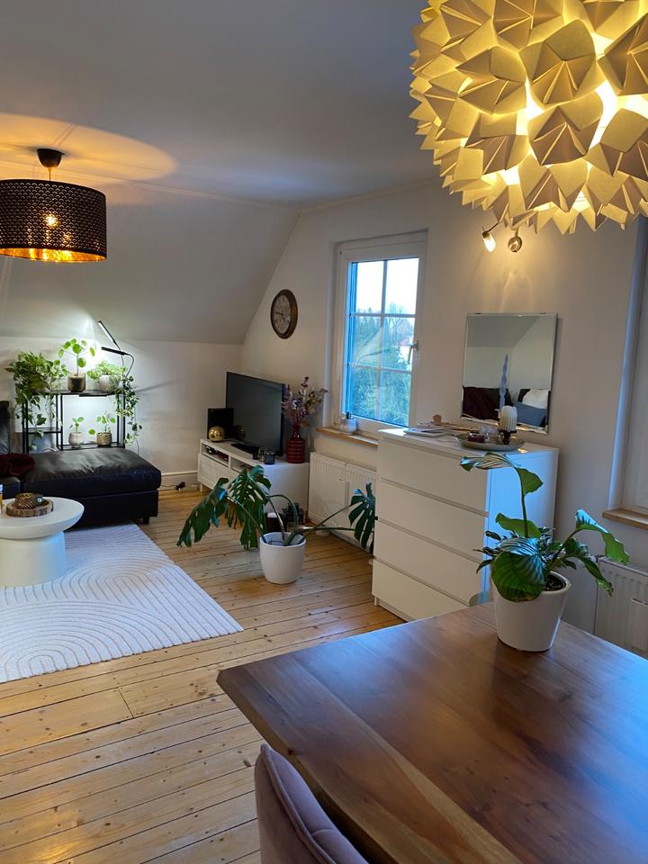 Thumbnail-Luxuriöses 2-Zi.-Dachgeschoss-Apartment in Villa in Herford Miete