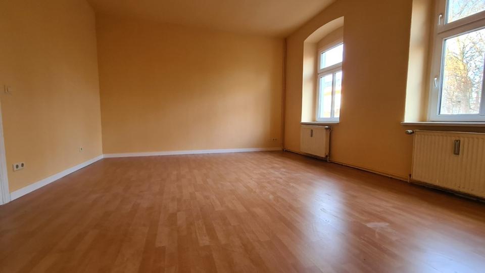 Thumbnail-2 Raum Wohnung im 1.OG ab sofort vermietbar