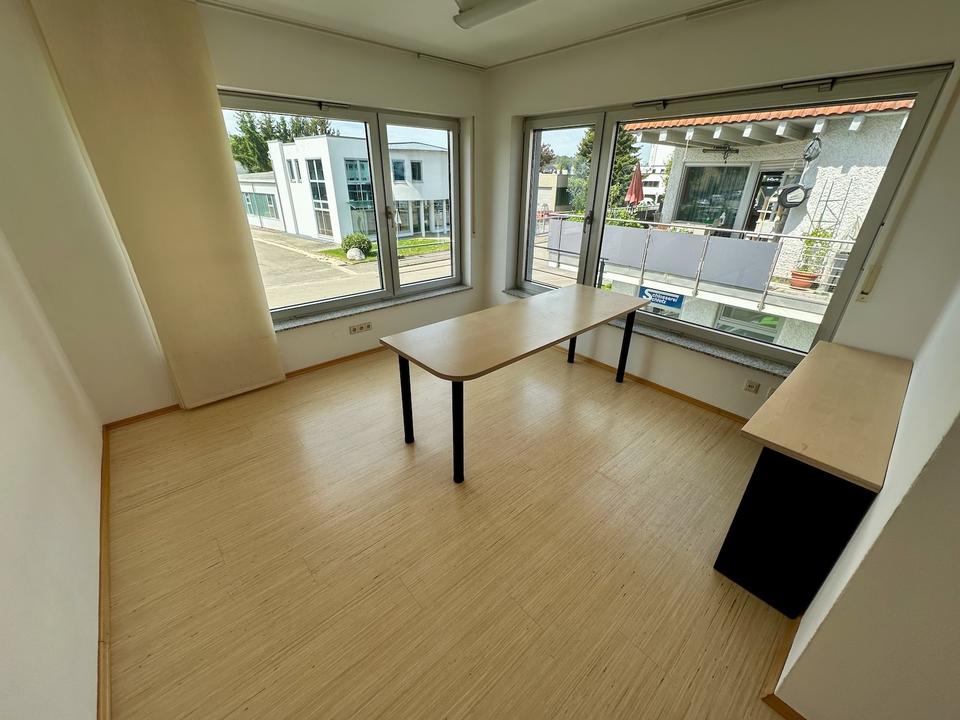 Thumbnail-Helles Büro im Industriegebiet Frickenhausen