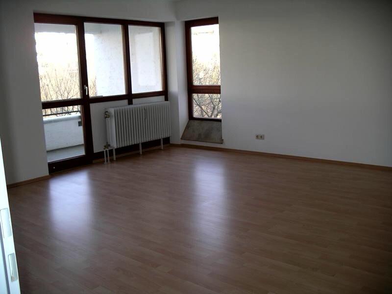 Thumbnail-Neusäß - ein Zimmer, Küche, Bad,Tiefgaragenstellplatz