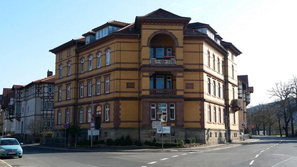 Thumbnail-Helle 2-Zimmer-Wohnung im charmanten Altbau in zentrale Lage
