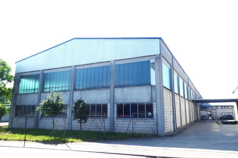 Thumbnail-GANESHA-IMMOBILIEN...schöne Lagerhalle mit bester Zufahrt und Anbindung zu vermieten !