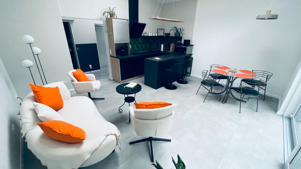 Thumbnail-HolidayHome Unkel