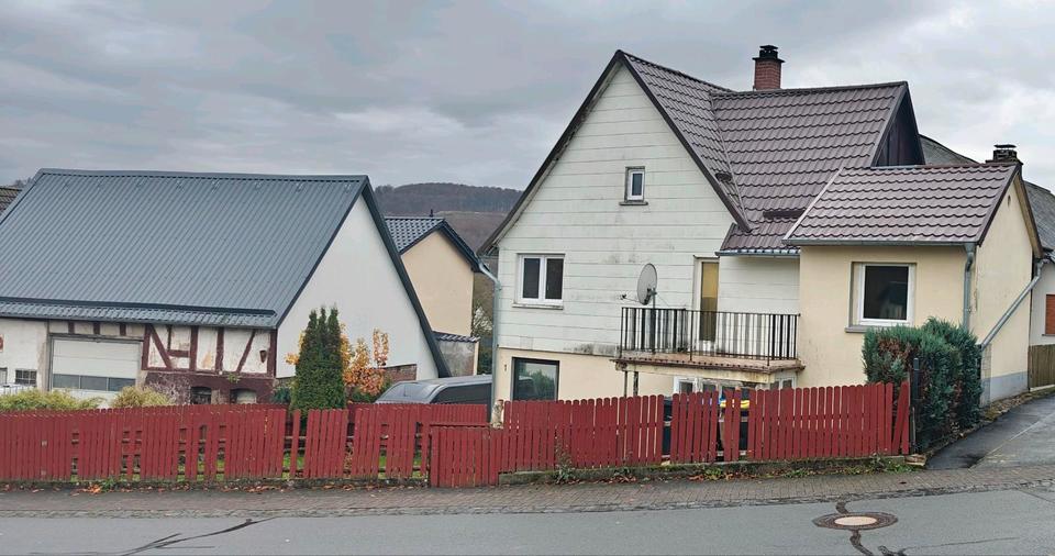 Thumbnail-1 Fam. Wohnhaus in Greifenstein Nenderoth zu Verkaufen