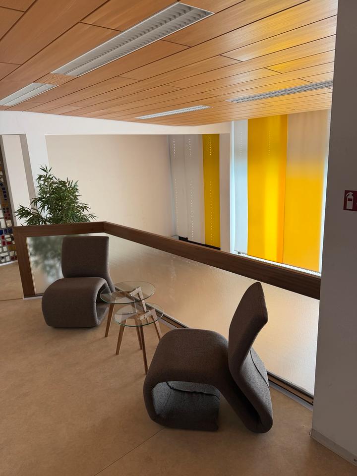 Thumbnail-Großes helles Büro, Schulungsräume, 150 qm, Stellplätze