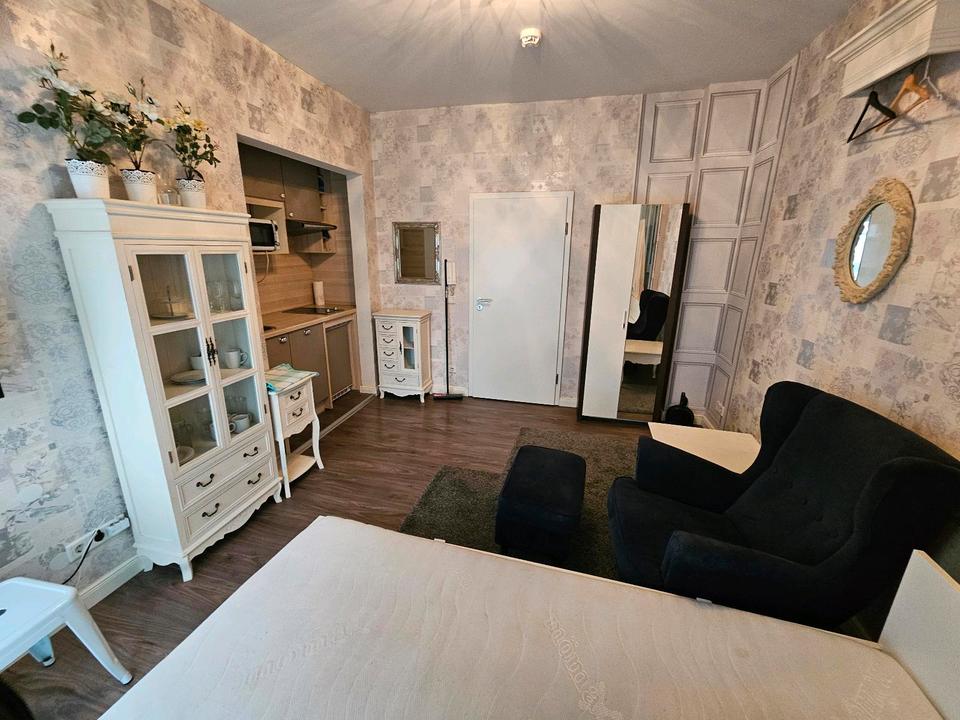 Thumbnail-Vollmöblierte 1-Zimmer-Wohnung im EG