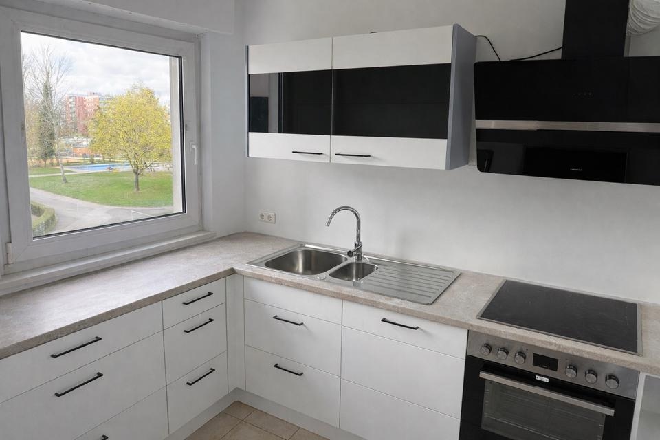 Thumbnail-renovierte 3-Zimmer Wohnung 2 Balkonen EBK Tiefgarage Schweinfurt