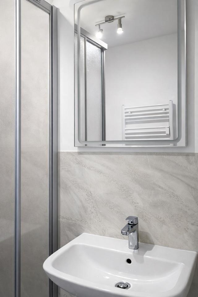 Thumbnail-Voll möbliertes Zimmer für 1 Person – sofort frei in Dresden