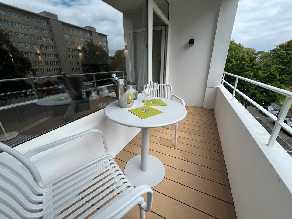 Thumbnail-Top Wohnung Golzheim komplett.neu möbliert