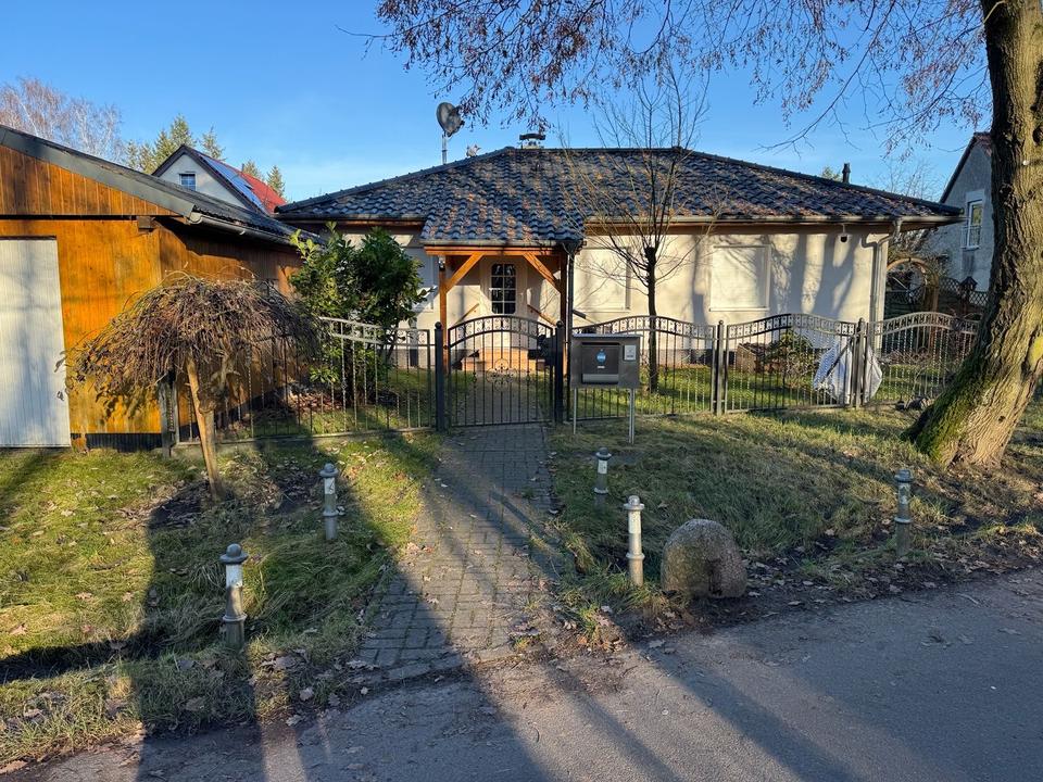 Thumbnail-3-Zimmer-Haus mit kleinem Garten in ländlicher Lage