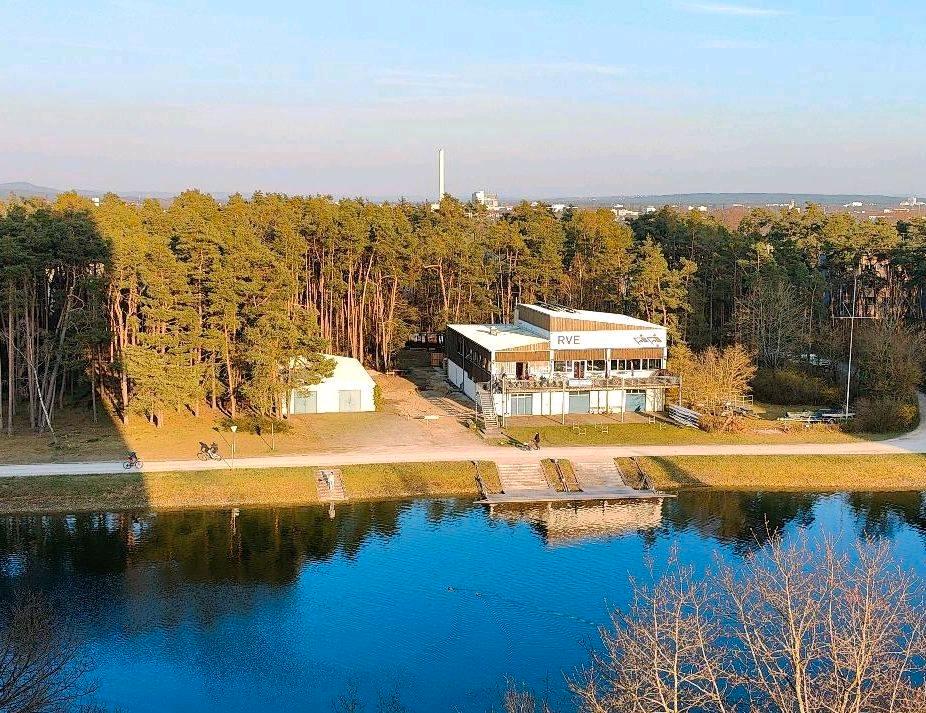 Thumbnail-Vollmöblierte 2 Zimmerwohnung mit Balkon und Tiefgarage