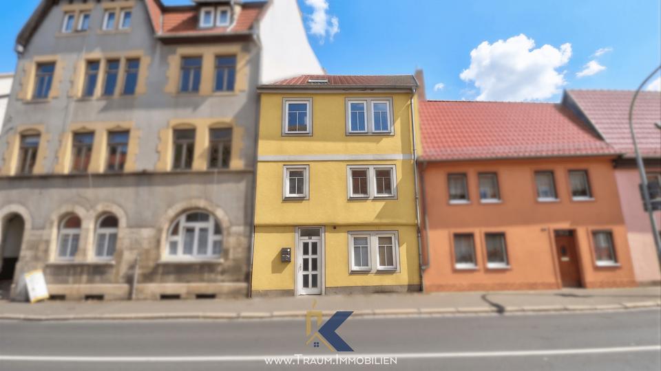 Thumbnail-helle 2-Zi.-Whg. mit Balkon und Einbauküche