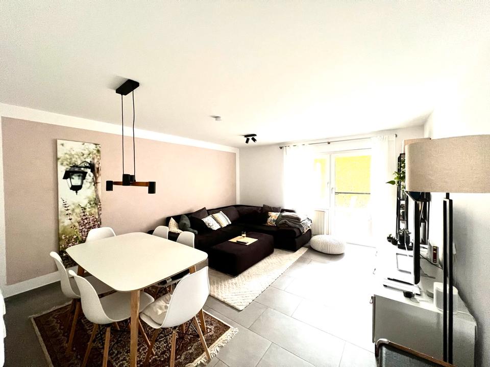 Thumbnail-Charmante 3-Zimmer-Erdgeschosswohnung mit Stellplatz und Garten