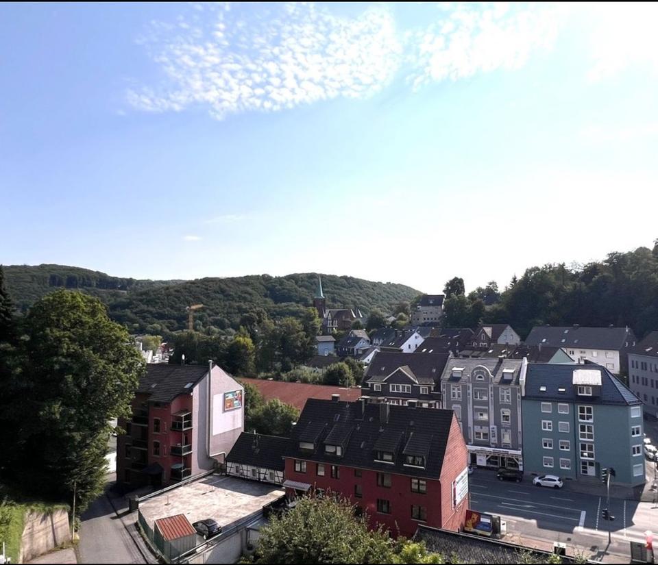 Thumbnail-Ihr neues Zuhause Frisch sanierte Wohnung + Parkplatz + Balkon