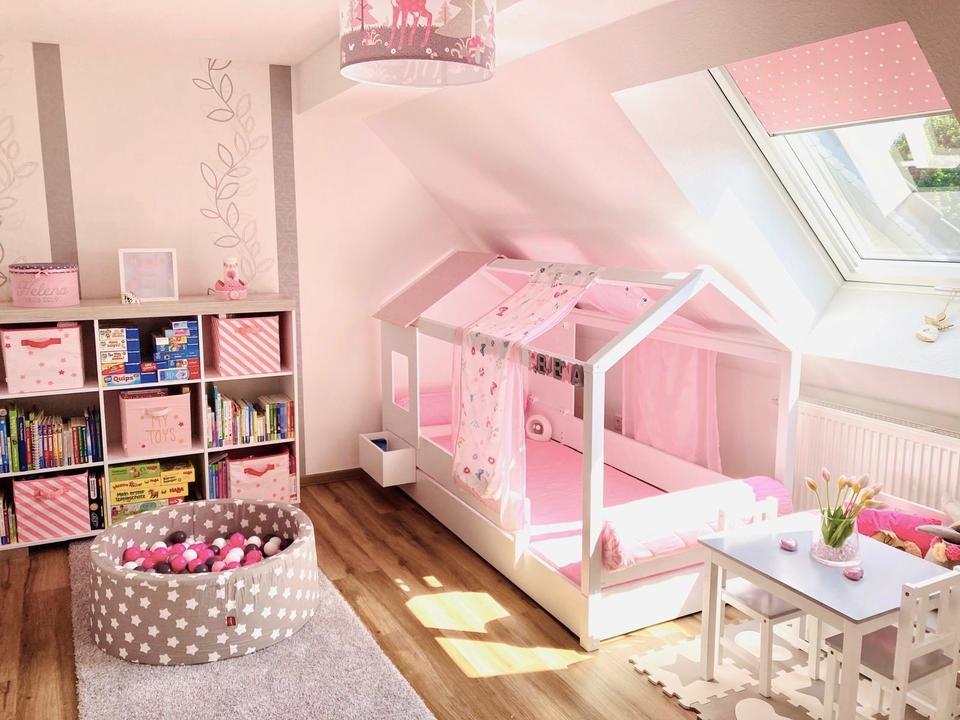 Thumbnail-4 Zimmer Dachgeschoss Wohnung mit 145 qm