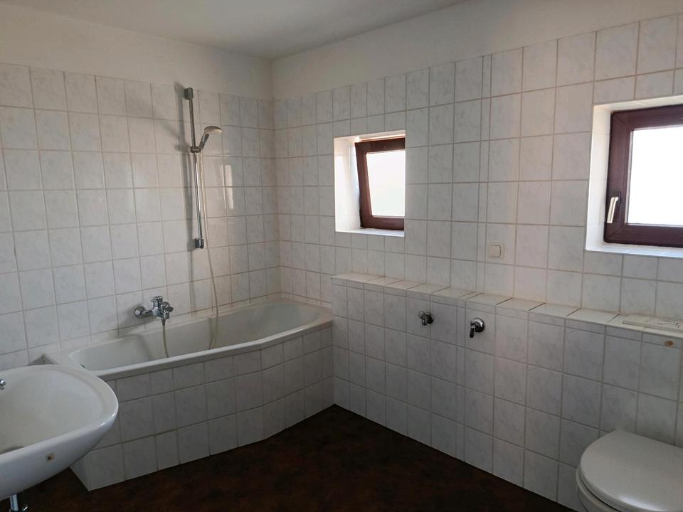 Thumbnail-Ab sofort, 3 Zimmer, Uni 10 Minuten zu Fuß entfernt