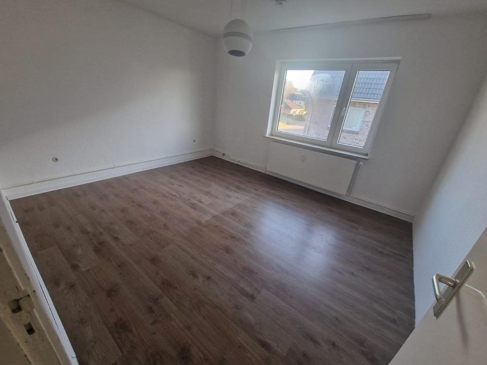 Thumbnail-*Zentrumsnah: 3-Zimmerwohnung in Bredstedt ab sofort*