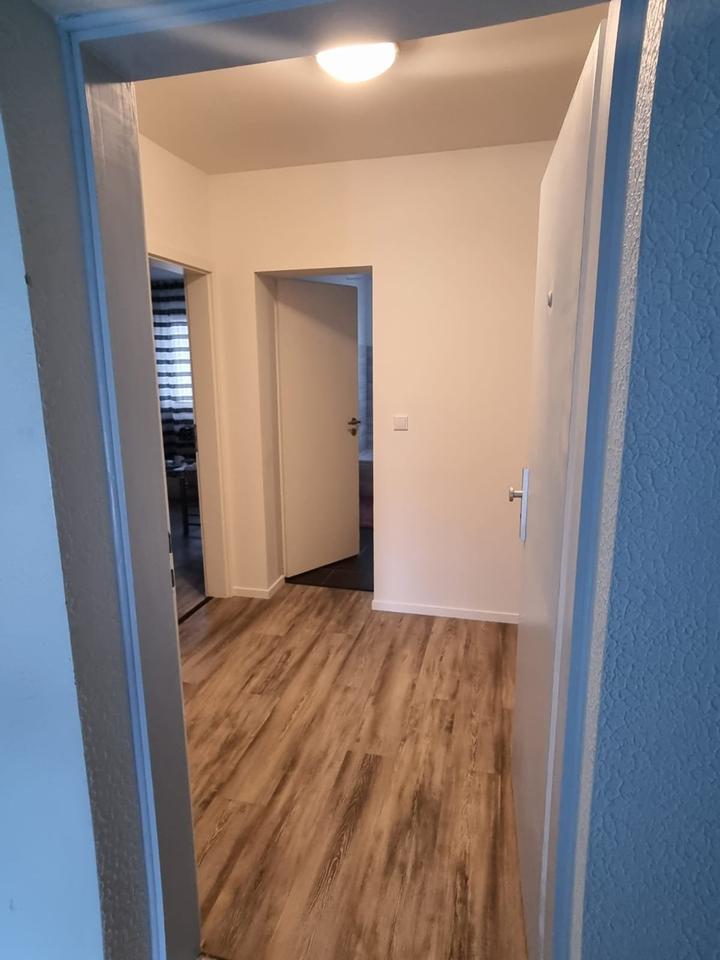 Thumbnail-2-Zi-Wohnung - Einbauküche, Kühl-Gefrierschr., Wasch-Spülmasch.