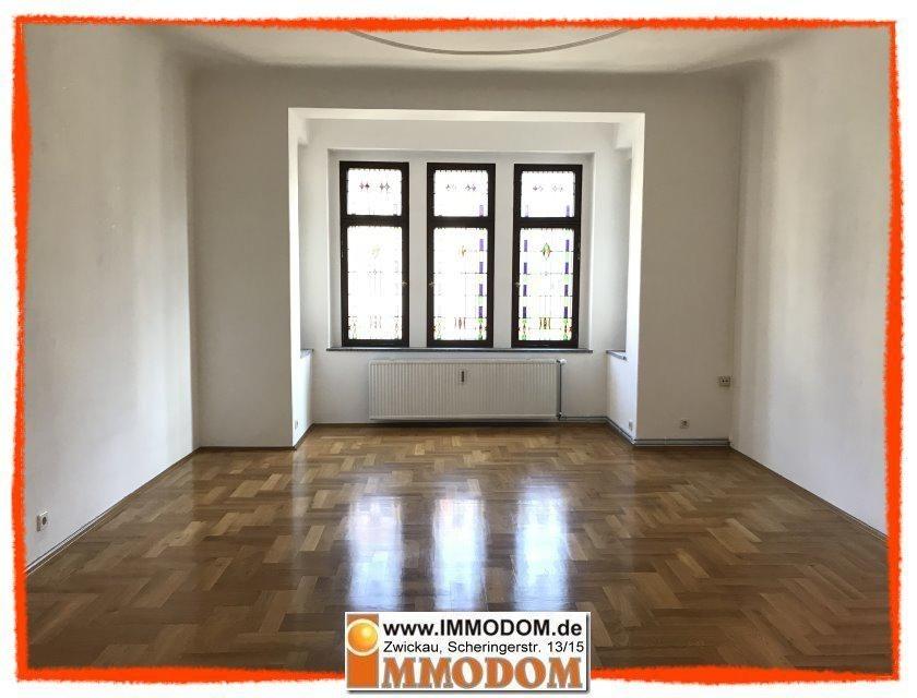 Thumbnail-5-Zimmer-Wohnung mit BALKON, EINBAUKÜCHE und WALLBOX in der Zwickauer Nordvorstadt zu vermieten!