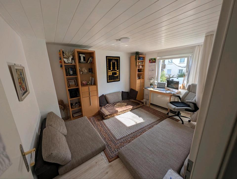 Thumbnail-Möblierte 2-Zimmer-Wohnung mit Balkon