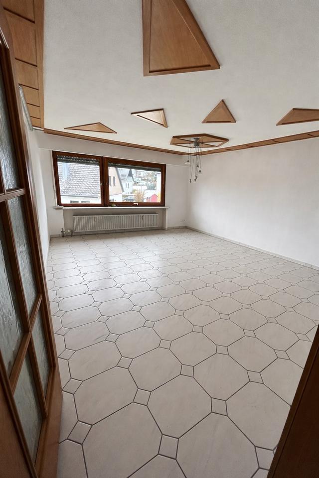 Thumbnail-5 Zimmer Wohnung zu vermieten in 78658 Zimmern o. Rottweil