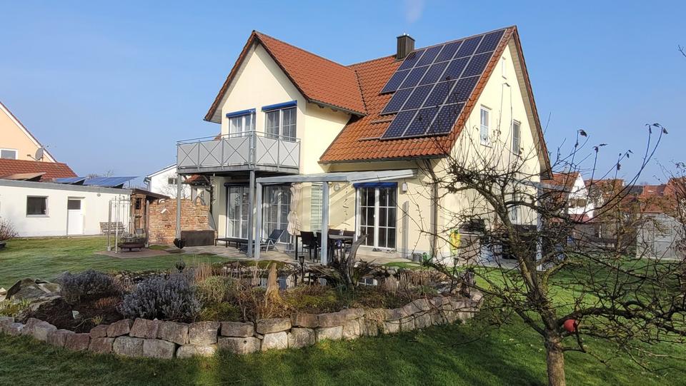 Thumbnail-Einfamilienhaus mit Einliegerwohnung