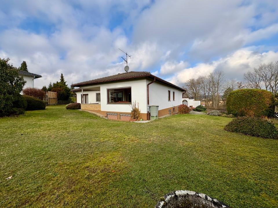 Thumbnail-Familienhaus am Weinberg in 94327 Bogen & 149 km nach München