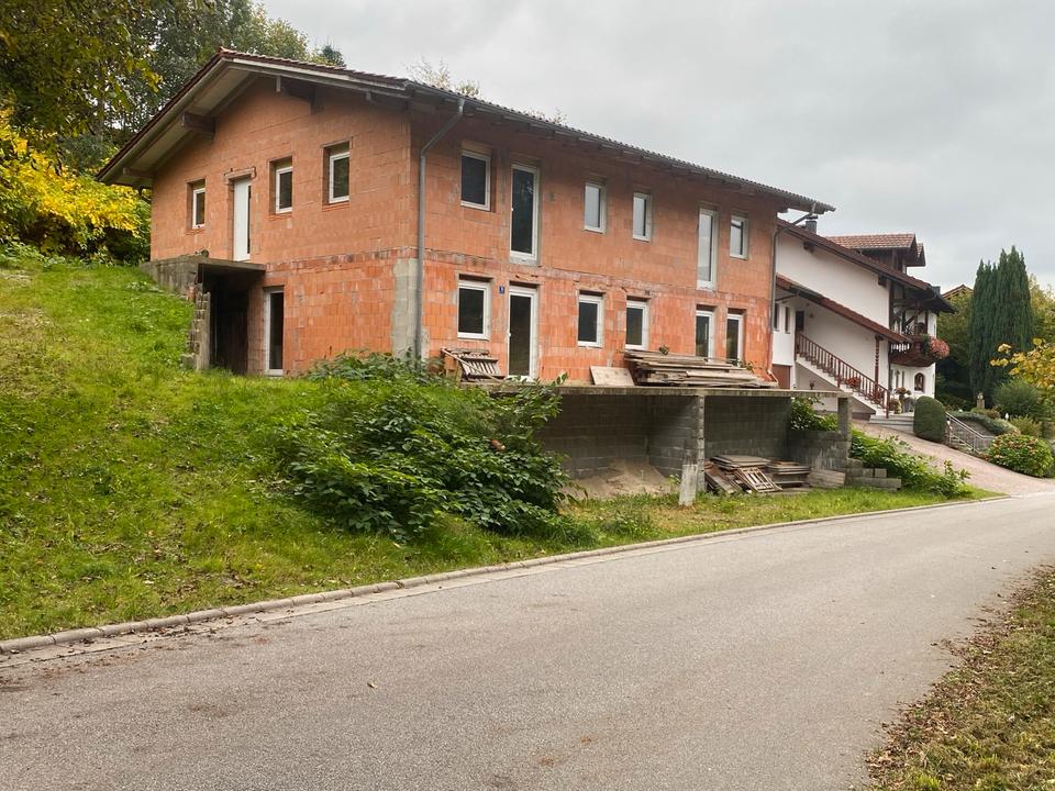 Thumbnail-Rohbau: 3 geplante Wohnungen, bereits mit Heizung usw.