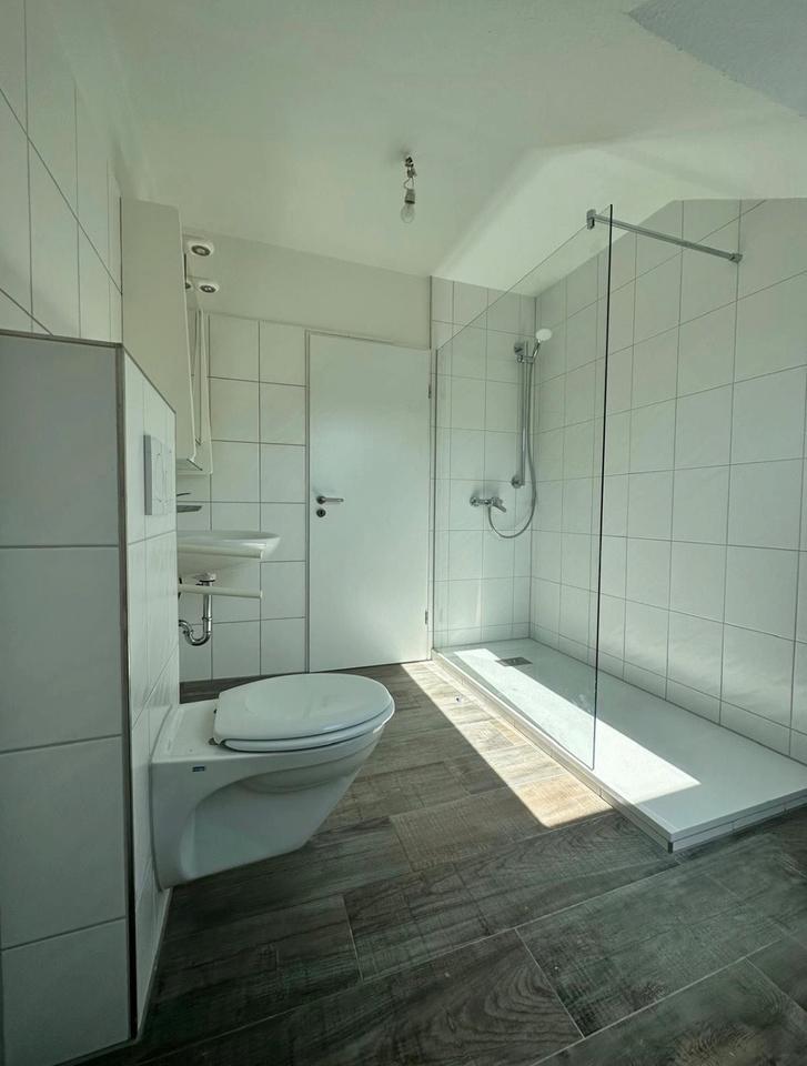 Thumbnail-Hochwertige helle Dachgeschosswohnung nahe dem Schiedersee