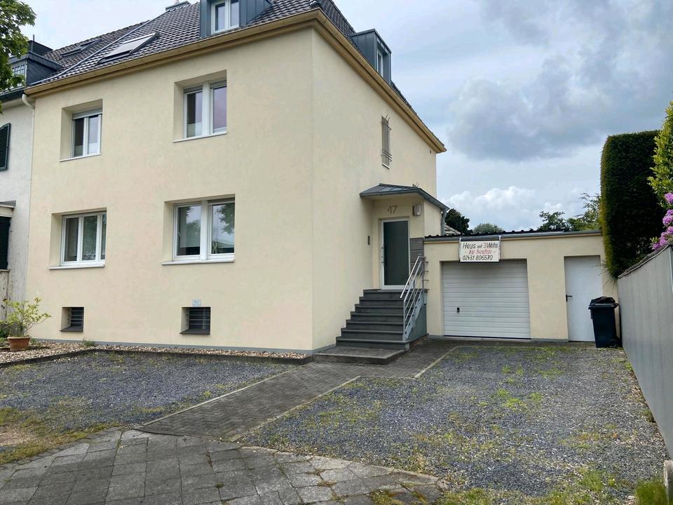 Thumbnail-3 Familienhaus, gute Lage in Mönchengladbach , Preis auf Anfrage