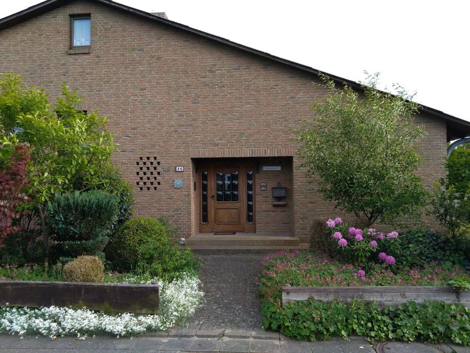 Thumbnail-7-Zimmer-Einfamilienhaus in Gifhorn Stadt