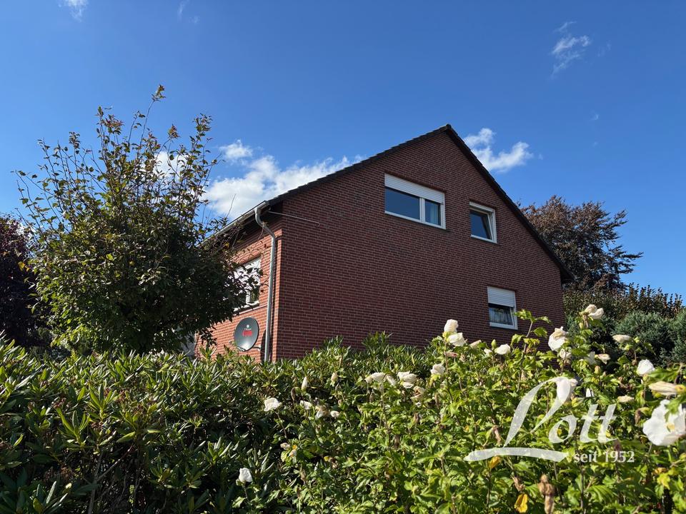 Thumbnail-**Oberwohnung mit Balkon!**