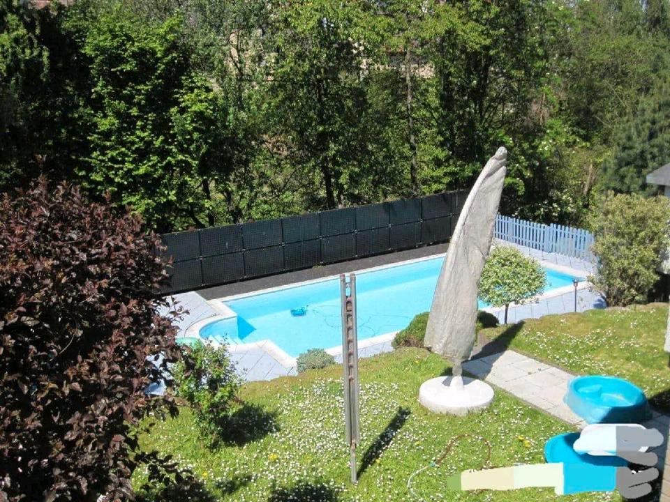 Thumbnail-Zimmer in schöner Villa mit Garten & Pool zu vermieten