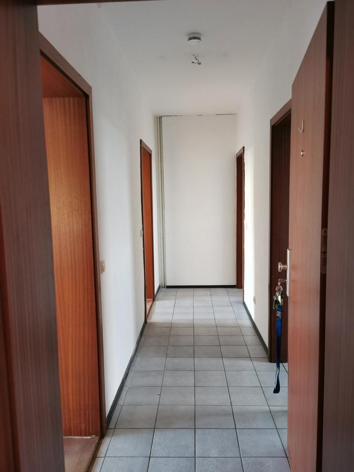 Thumbnail-3Raumwohnung mit Balkon zwischen Demmin und Neubrandenburg