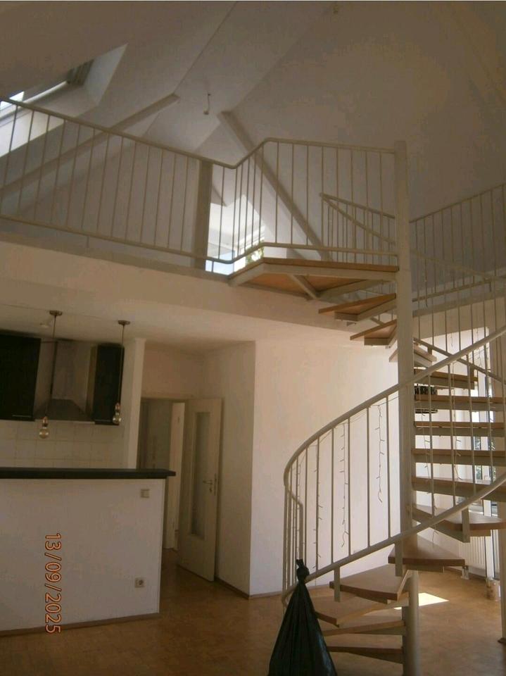 Thumbnail-Elegante 3-Zimmer Maisonette Wohnung in Neu-Isenburg