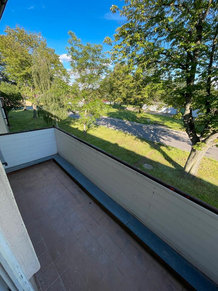 Thumbnail-3-Zimmer-Wohnung (58 m²) mit Balkon – saniert & neue Fenster
