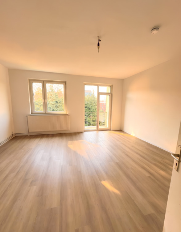 Thumbnail-[VAC-13991] - Frisch renovierte 2-Zimmer Wohnung in Hannover!