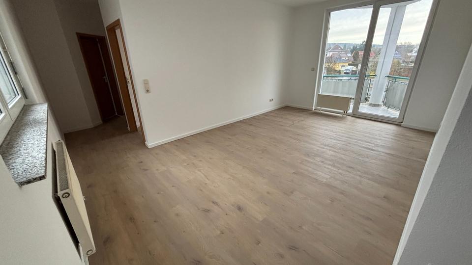 Thumbnail-Renovierte Mietwohnung 60m² im 2.OG mit Balkon, Keller, Stellpl.