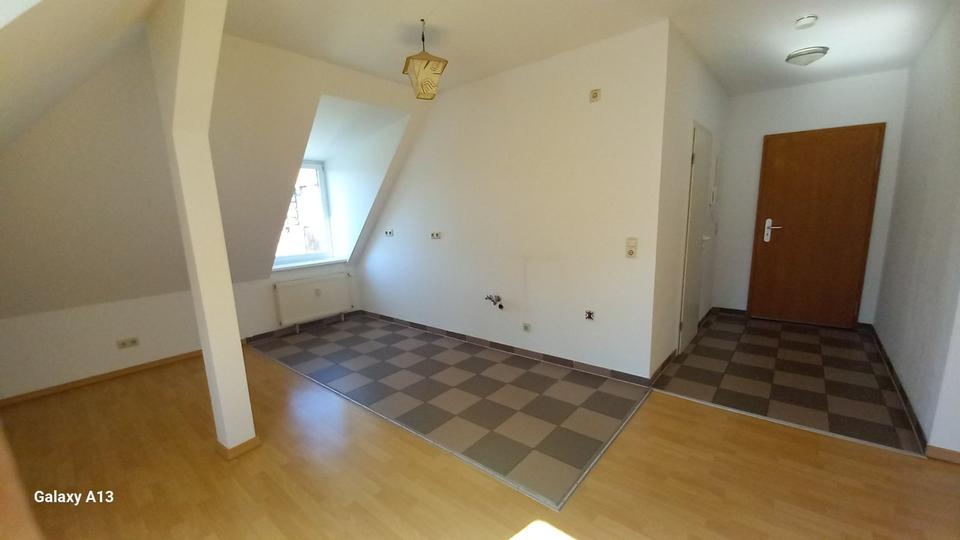 Thumbnail-HELLE 2-ZIMMER-DACHGESCHOSSWOHNUNG MIT ECKBADEWANNE | SIEMENSSTRASSE 31, LEIPZIG