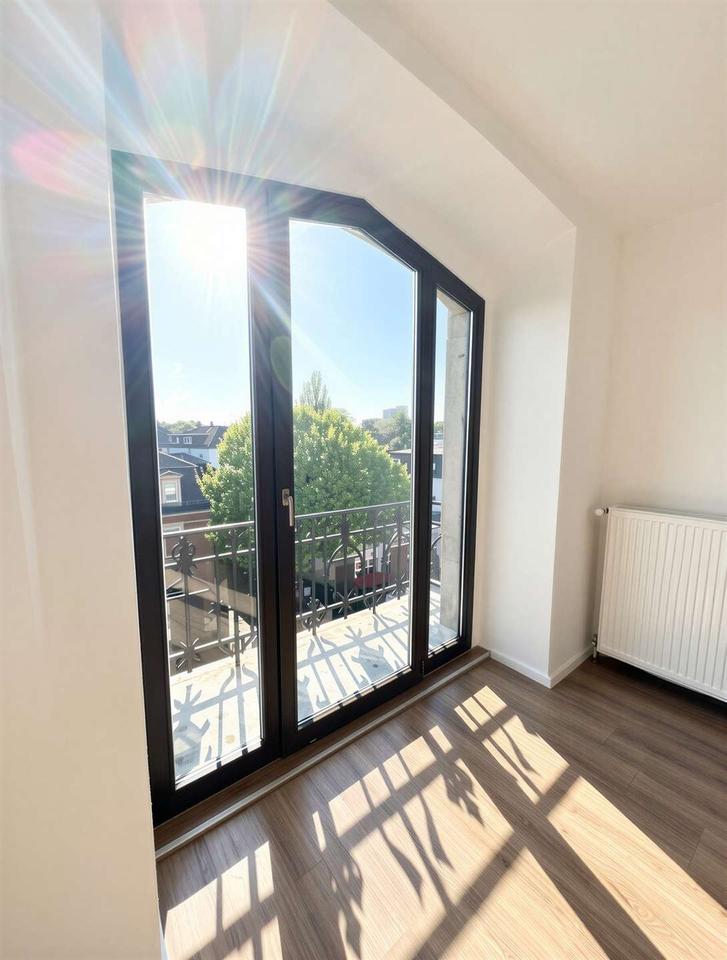 Thumbnail-Zentrales Wohnen - Sonniger Balkon I moderne Einbauküche I Bad mit Wanne