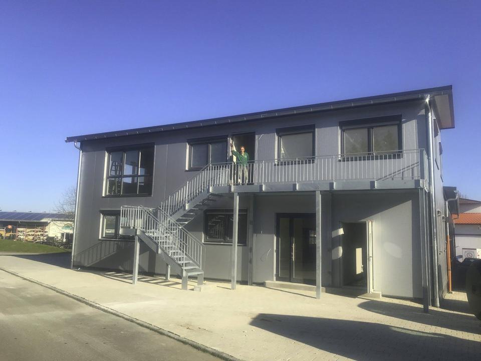 Thumbnail-Haus mit 2 Wohnungen Neubau oder Physio Versicherung Privat