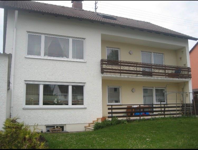 Thumbnail-Top 4,5 Zimmer EG-Wohnung mit Terrasse und Garten in Illertissen!