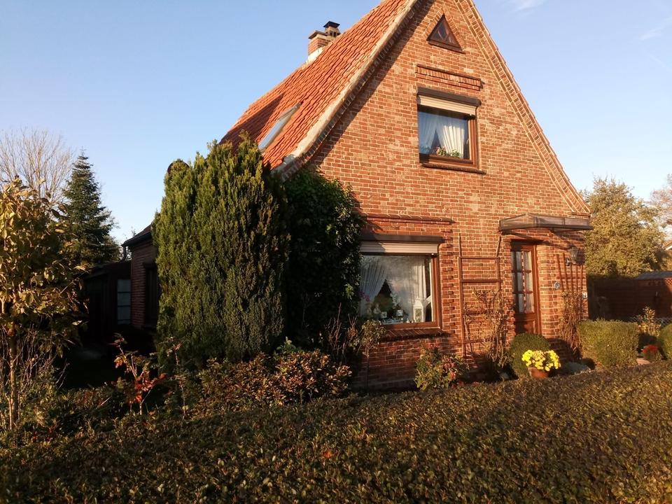 Thumbnail-Möblierte DG-Wohnung (70 m²) mit Dachterrasse, Pauschalmiete