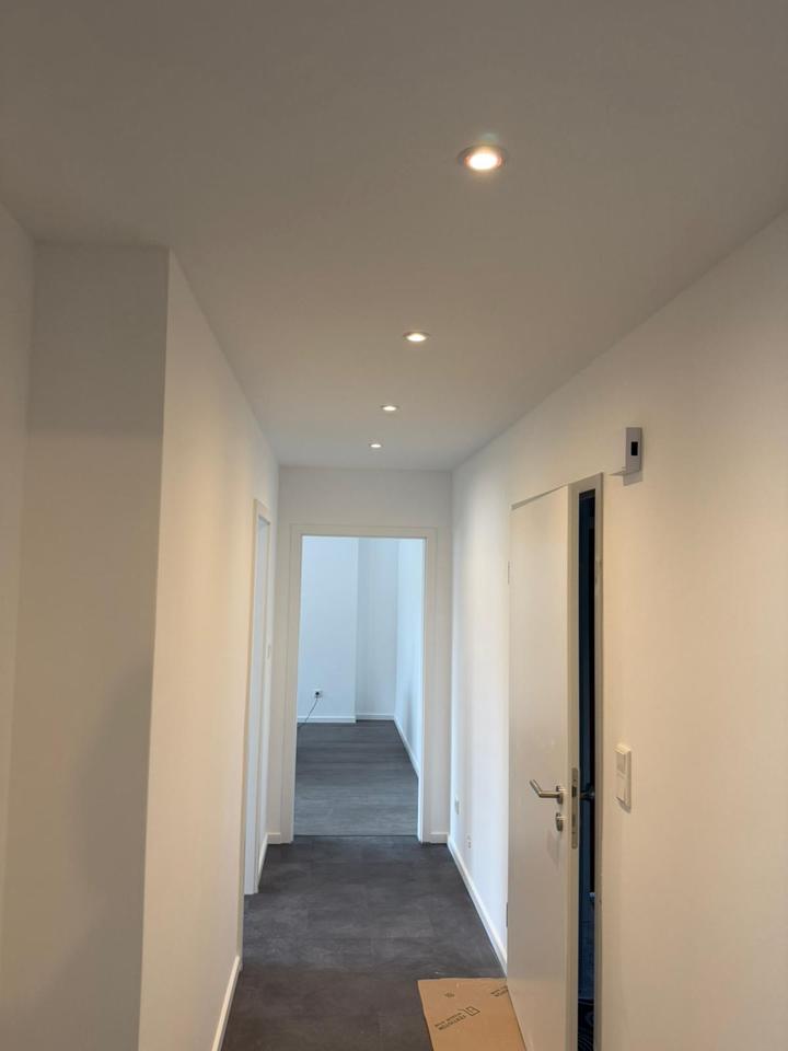 Thumbnail-Kernsanierte helle 2-Zimmer Wohnung - Zentrale Lage Solingen