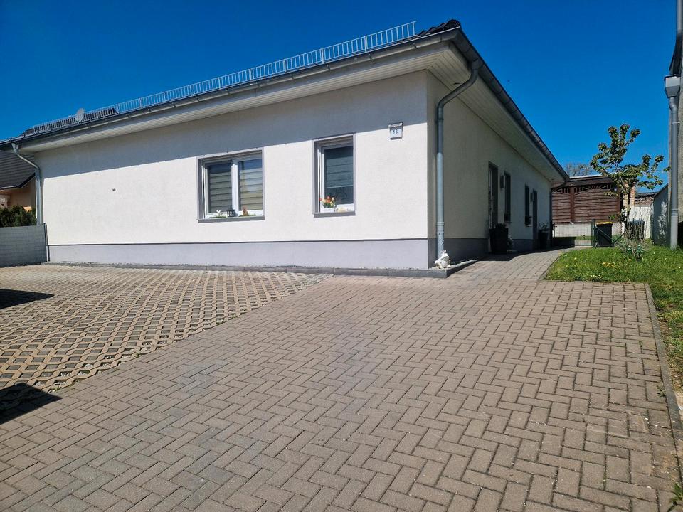 Thumbnail-Modernes vermietetes Doppelhaus