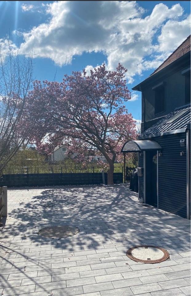 Thumbnail-ZUR MIETE! Einfamilienhaus mit schönem Hof und Doppelgarage