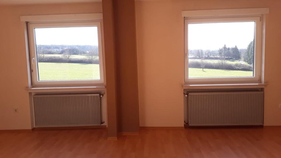 Thumbnail-Schwalbach, 4 ZKB, 110qm, sehr schöne Wohnung am Ortsrand